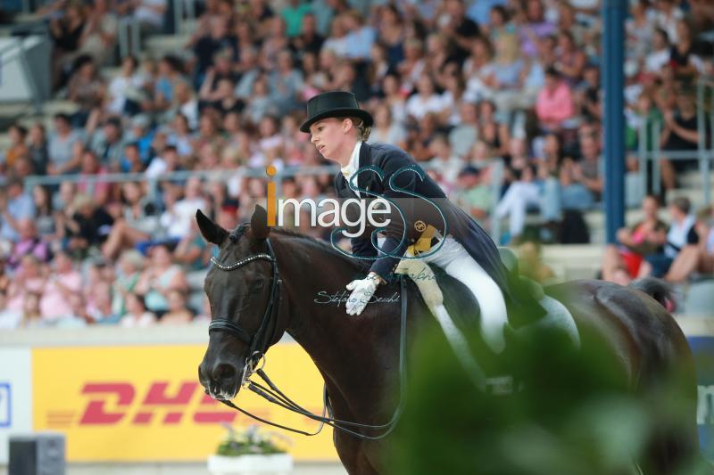 Muller-Lutkemeier_Fabregaz_Aachen 2018_SS7_1771.jpg